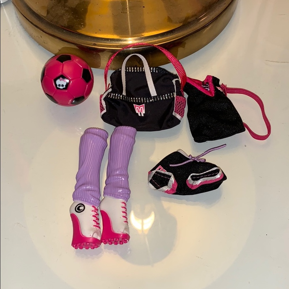 DONATING SOON Monster High Soccer Outfit